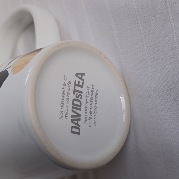 David's Tea "Tea Makes Everything Better" Covered Ceramic Mug - Picture 7 of 8